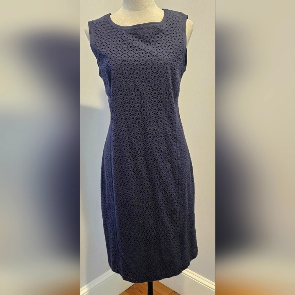 *final price* Talbots Shift dress Navy circle eyelet crew neck sz 14
